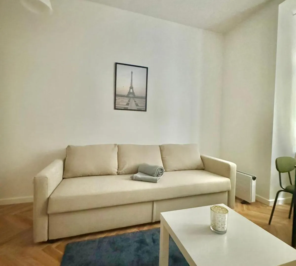 Ar Living Vienna Apartments & Suites