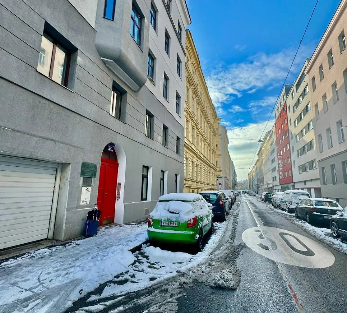 Ar Living Vienna Apartments & Suites